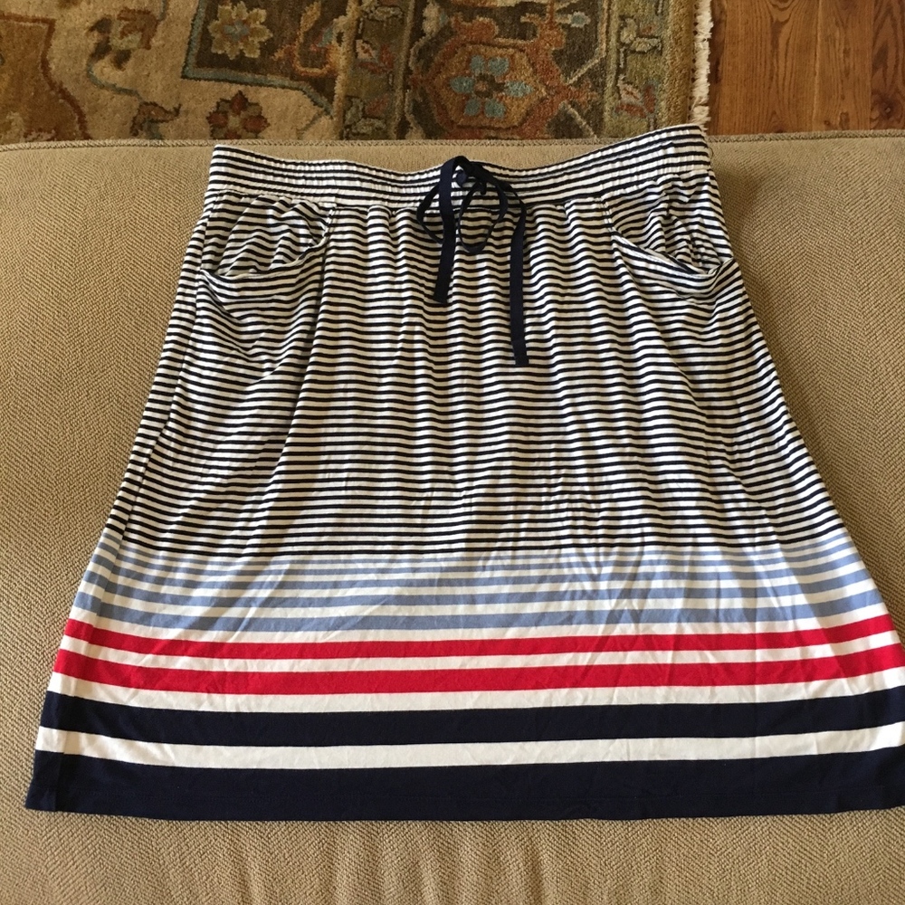 Max Studio Women's Short Skirt